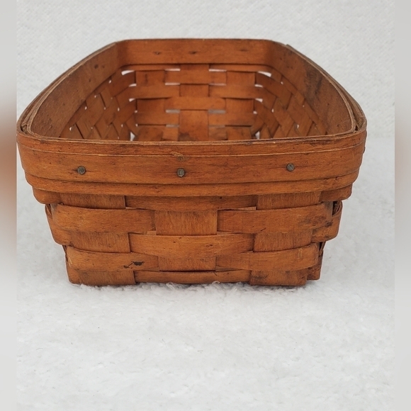 Longaberger Vintage Bread Basket - Picture 4 of 10